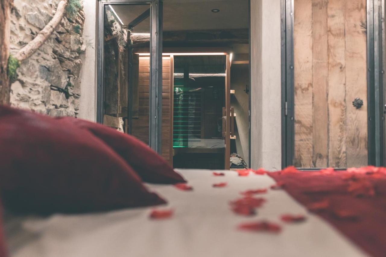 Romantic Getaway - Sauna And Jacuzzi - El Clandestino Stoumont Extérieur photo